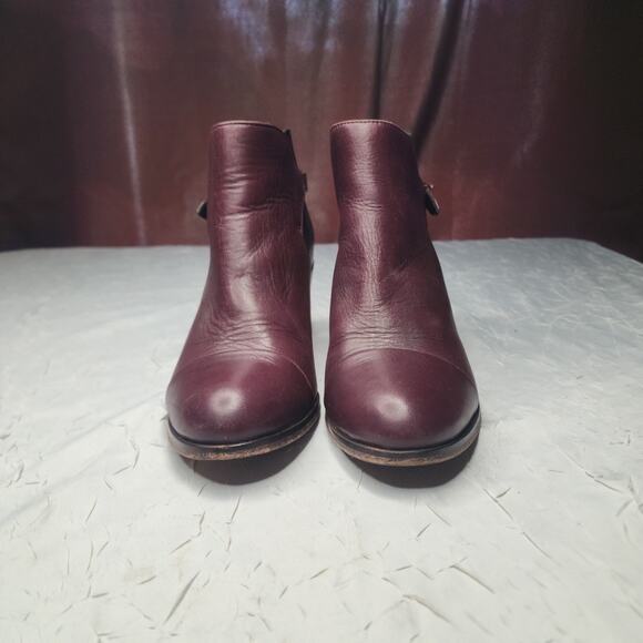 Wolverine Womens 1000 Mile Samantha Pleet Boots Size 8.5 Buckle Leather Burgundy - Picture 2 of 8